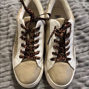 Corkys White and Gold Sneakers with Retro Design - NEVER WORN
